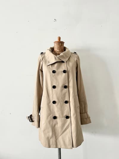 【美品】BURBERRY LONDON　トレンチコート　サイズ38　ダブルボタン  画像1