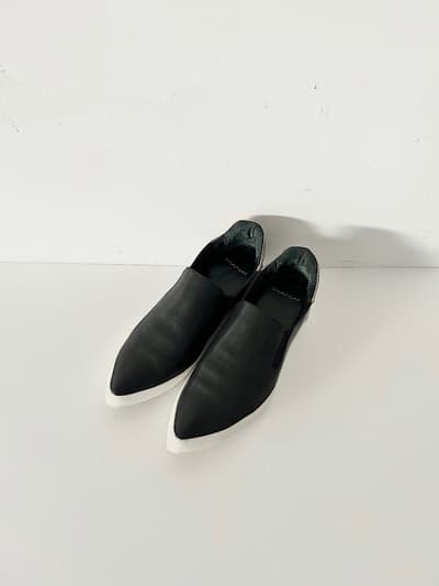 【美品】MANA　スリッポンシューズ　本革　ブラック　サイズ38 画像1