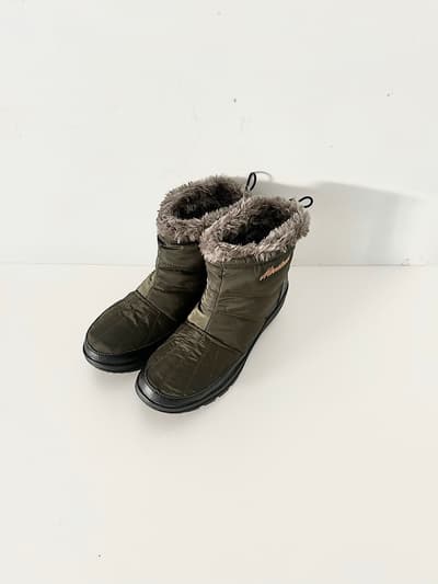【未使用】MINNETONKA　mt9901　ブーツ　カーキ　サイズ8 画像1