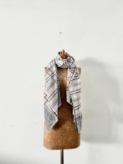  Khadi and Co　チェック柄ストール　コットン 画像1