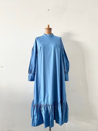 【未使用】UNIVERSAL TISSU　　コットン ナチュラル タイプライター テントライン ワンピース　ブルー 画像1