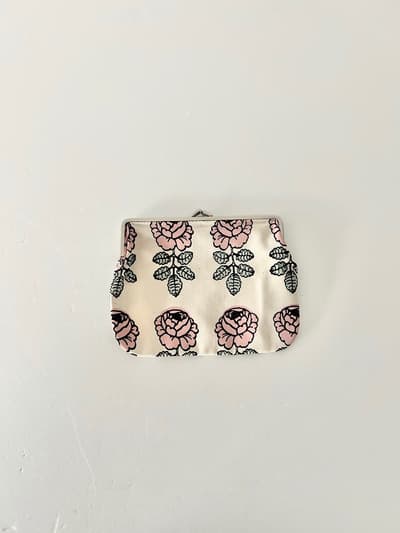 【北欧】未使用　marimekko　VIHKIRUUSU 　がま口ポーチ　 画像1