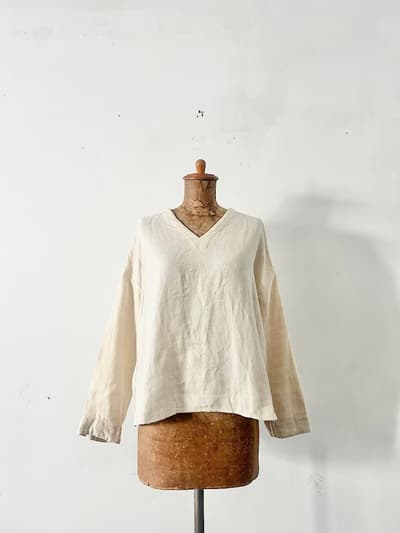 RAI ATELIER　Vネックスキッパー　ブラウス　リネンウール　 画像1