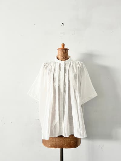 【未使用】Hands of creation　2・2 khadi cotton タック&ギャザー5分袖シャツ　 画像1