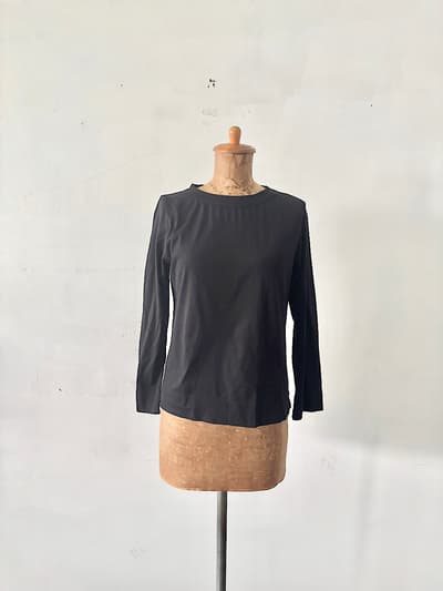 【美品】45R　シャンクリーン天竺四角長袖T　サイズ2　黒　 画像1