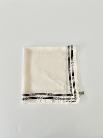 CELINE　シルクスカーフ 画像1