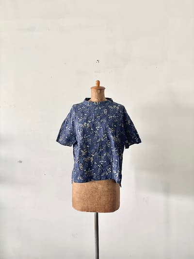 chambre de charme　花柄シャツ　ネイビー　サイズF　 画像1