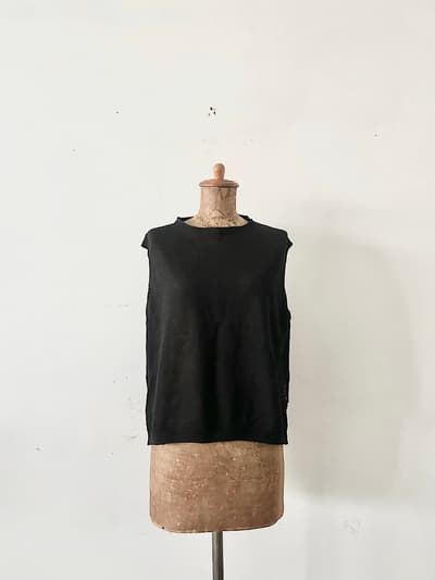 【美品】maomade　リネンベスト　サイズFREE　黒 画像1