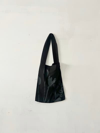 【美品】grin　ワンショルダーバッグ　コットン　黒 画像1