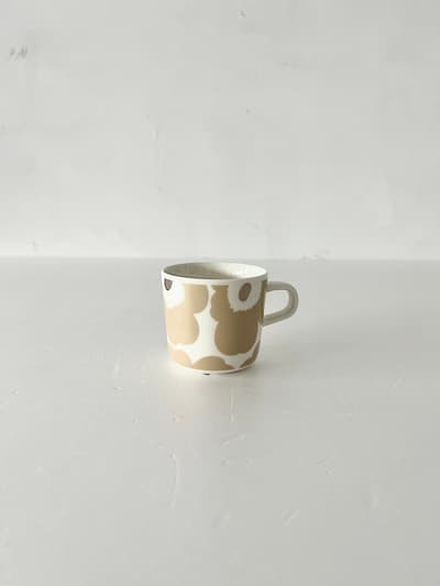 【美品】marimekko　Oiva　UNIKKO　マグカップ　ゴールド・ベージュ 画像1