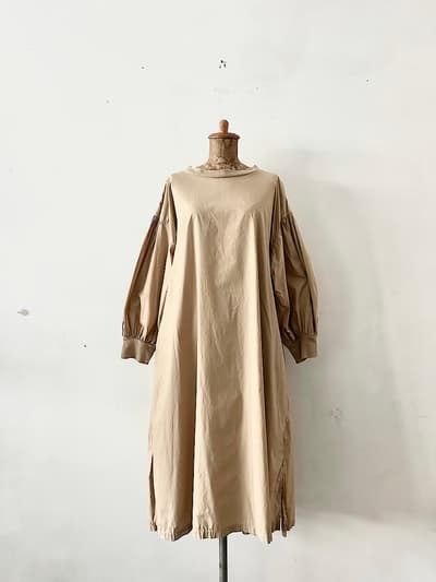 Brocante　バルーンスリーブ　トリコワンピース　サイズ2　ベージュ 画像1
