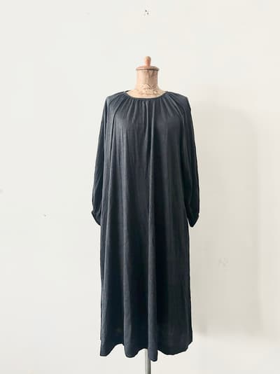 【美品】atelier naruse　ウールニット　ワンピース　サイズF 画像1