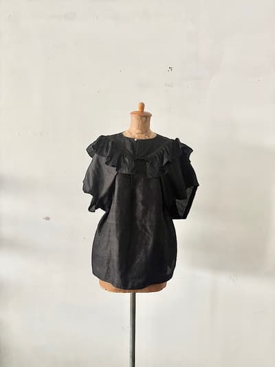BUNON シルクサテンフリルカラーブラウス　アンサンブル　 画像1