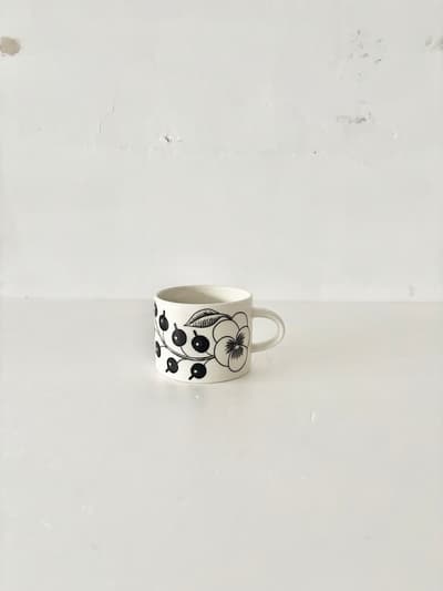 【北欧】ARABIA　 Paratiisi ブラック ティーカップ 280ml カップ  画像1