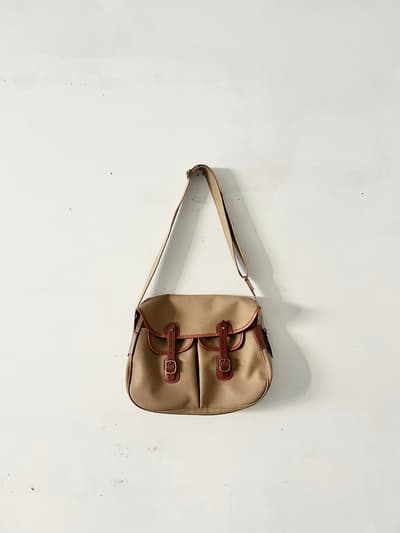 【美品】BRADY　ARIEL TROUT LARGE 画像1