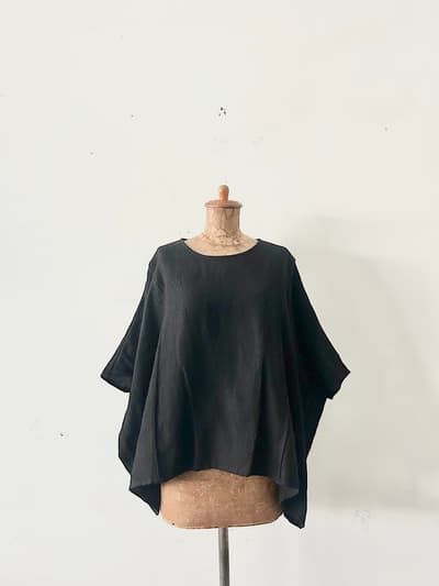 【美品】Honnete 　ウールリネン　ワイドブラウス　黒 画像1