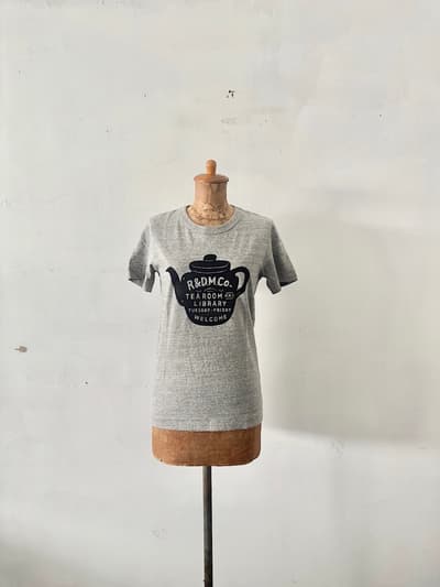 【美品】オールドマンズテーラー　TEA ROOM H/T SHIRT　サイズL 画像1