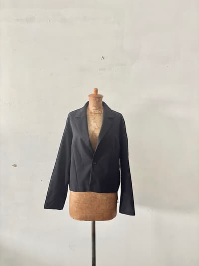 【美品】FRAMeWORK　クロップドネイビーブレザー 画像1