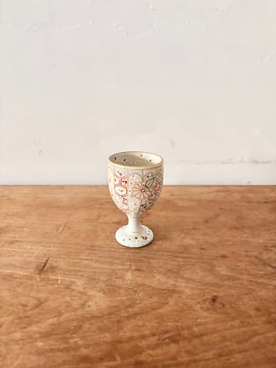 【未使用】原依子さん 高台盃 陶器  花柄・幾何学紋様 画像1