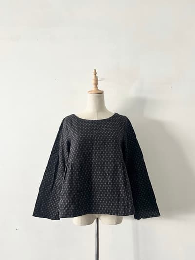 【美品】nest Robe ドットプルオーバーブラウス 画像1
