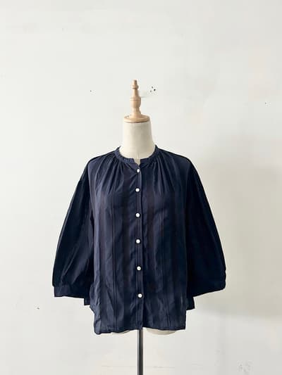 【美品】FANEUIL  ドビーストライプ ギャザー ブラウス 画像1