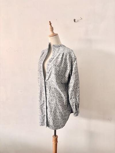 【美品】OUTIL ウティ CHEMISIER CORSIER 総柄シャツ インディゴ・白 0 画像5
