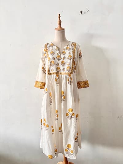 【美品】AINA ブロックプリント　カディコットンワンピース 画像1