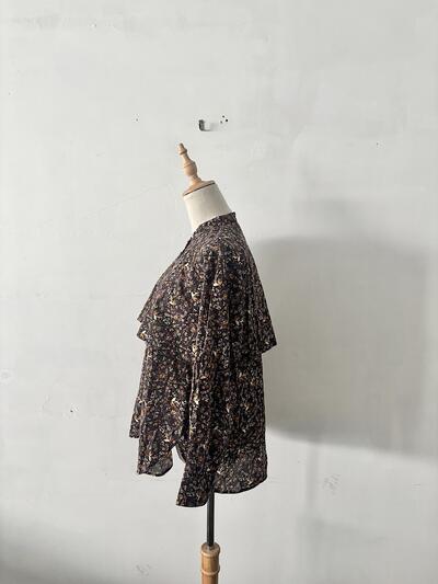 【美品】北欧、暮らしの道具店 KURASHI & Trips 花柄ブラウス ブラウン 綿100% 画像5