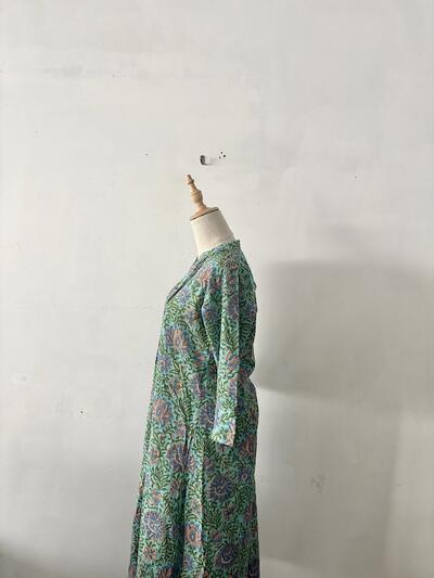 【美品】AINA エキゾチック花柄 ロングワンピース モスグリーン Sサイズ 画像5