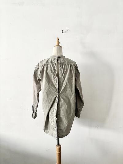 【美品】OUTIL CHEMISIER CORSIER フロントギャザー プルオーバーシャツ 画像5