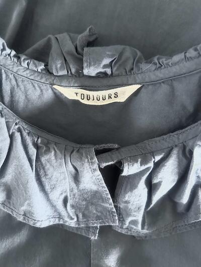 【美品】TOUJOURS  コットンフリルカラーノースリーブブラウス 画像9