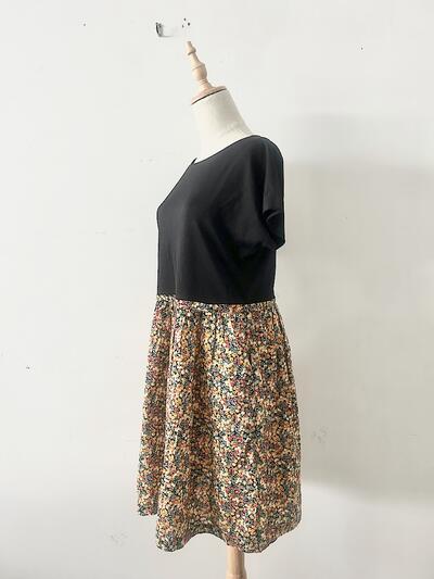 【美品】Crespi 花柄 ワンピース 画像4
