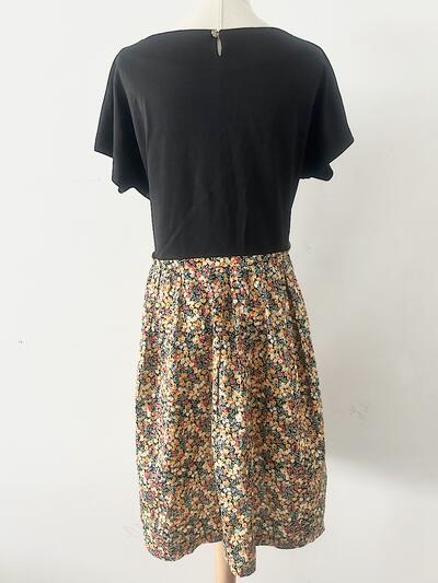 【美品】Crespi 花柄 ワンピース 画像8