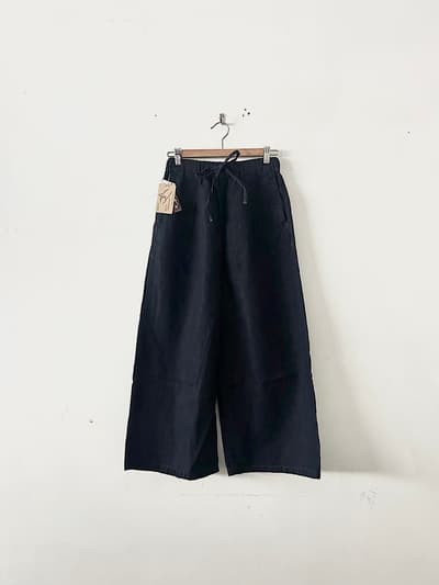 【未使用】caqu フレンドシップデニムパンツ　ネイビー 画像1