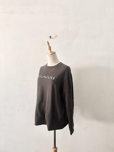 ユナイテッドアローズ 【GLR】MUSEUM ロゴ ロングTシャツ チャコール 画像3