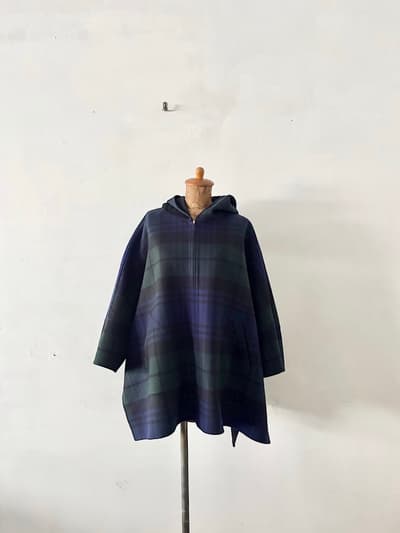 【美品】TOMORROWLAND　ウールカシミヤリバータータンチェック フーデッドコート　サイズ36 画像1