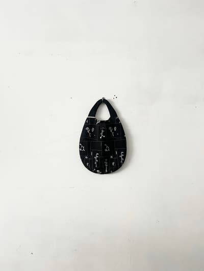 【美品】mina perhonen　garden patchwork　エッグバッグ　black　麻　リネン　 画像1