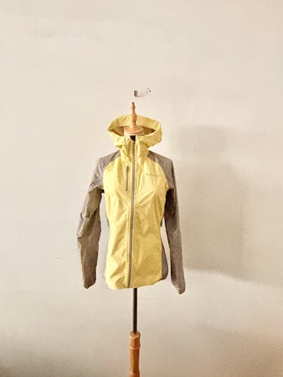 【美品】ノローナ ビティホーン dri1 ジャケット レディースXS イエロー 画像1