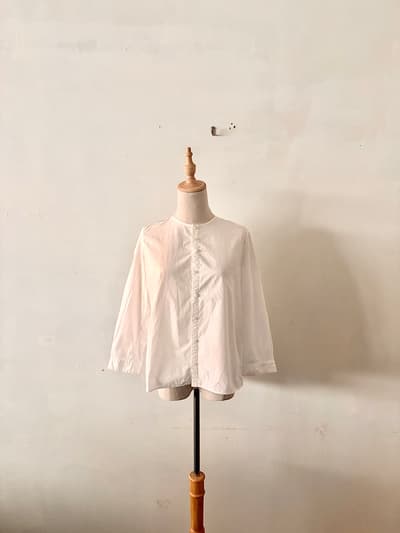 【美品】NO CONTROL AIR ノーコントロールエアー ノーカラーシャツ 白 38 画像1