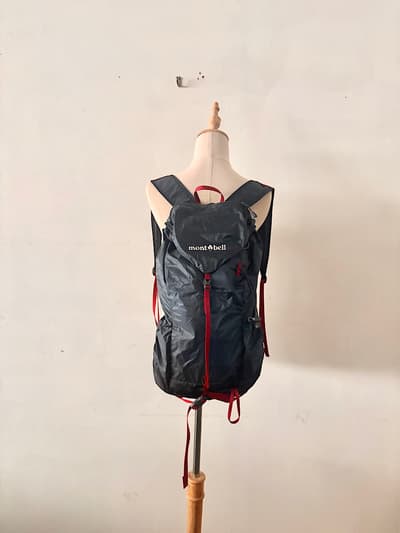 【美品】モンベル バーサライトパック 20 リュック バックパック ネイビー 画像1