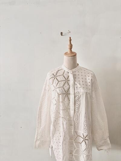 【美品】FUKAYA レースブラウス カットワーク刺繍 ホワイト 画像2