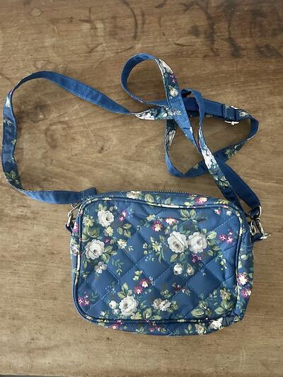 【美品】Cath Kidston ショルダーバッグ 花柄　 画像5