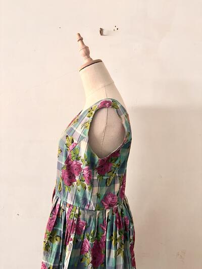 サラウェア SARAH WEAR チェック ローズプリント ノースリーブワンピース 画像6