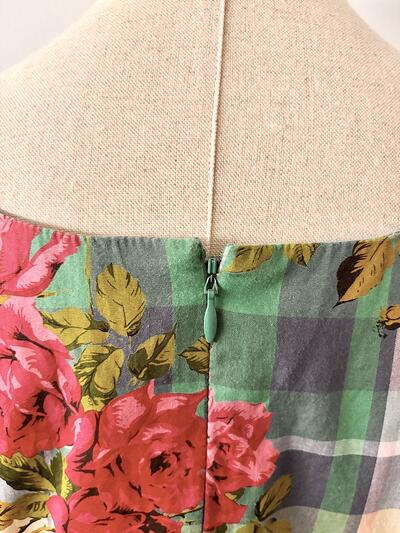 サラウェア SARAH WEAR チェック ローズプリント ノースリーブワンピース 画像9