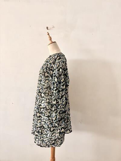 【美品 】loomer コットンシルク フラワー柄 チュニックワンピース 黒 F 画像4