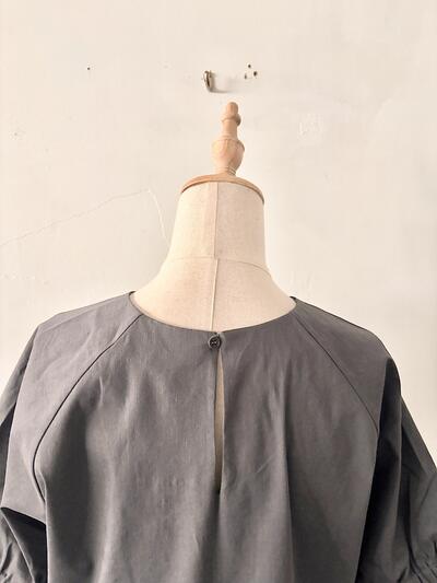 【未使用タグ付】 theory luxe  CRISP LINEN 半袖プルオーバー 38　グレー　 画像7