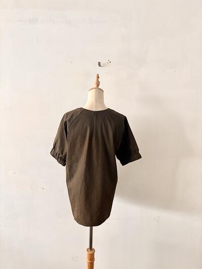【美品】theory luxe  CRISP LINEN 半袖プルオーバー 38　グリーン　 画像6