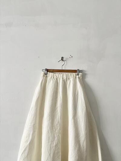 【美品】Short fingerリネン ギャザースカート アイボリー 白系 画像2