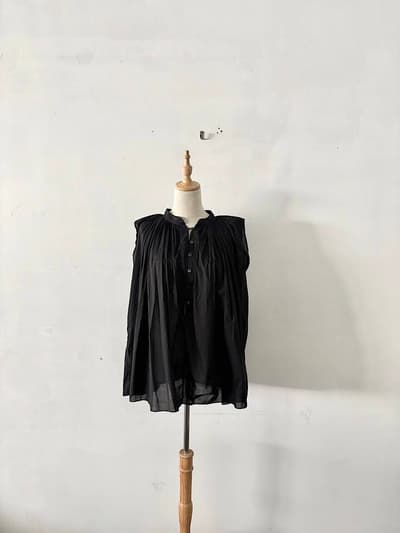 【美品】SP エシュペー　コットン ブラウス 黒 画像1