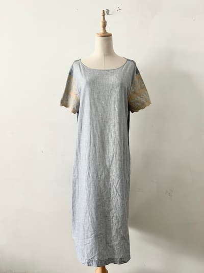 【美品】45R コットン レース切替 半袖 ワンピース ライトブルー 画像1